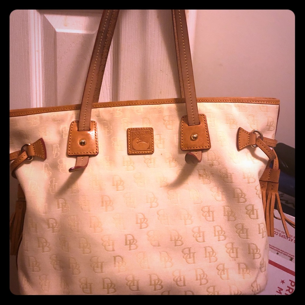 🔥SALE🔥Dooney and Bourke tote